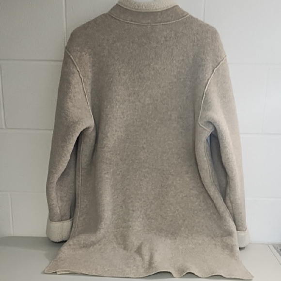 Cozy Cream & Tan Teddy Fleece Jacket Pockets Double Zip - Picture 13 of 16